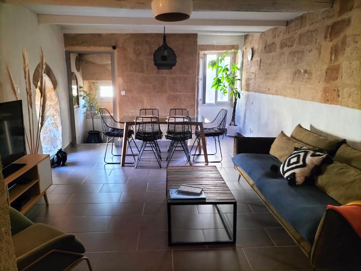 Maison De Village Familiale Pont Du Gard, Toit Terrasse, Barbecue, Fibre Vers Pont du Gard Exterior foto